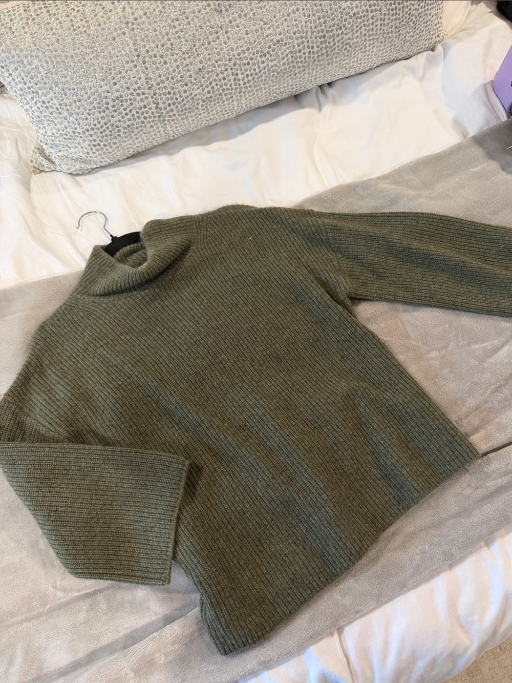Rachel Zoe Olive Green Ribbed Turtleneck Sweater